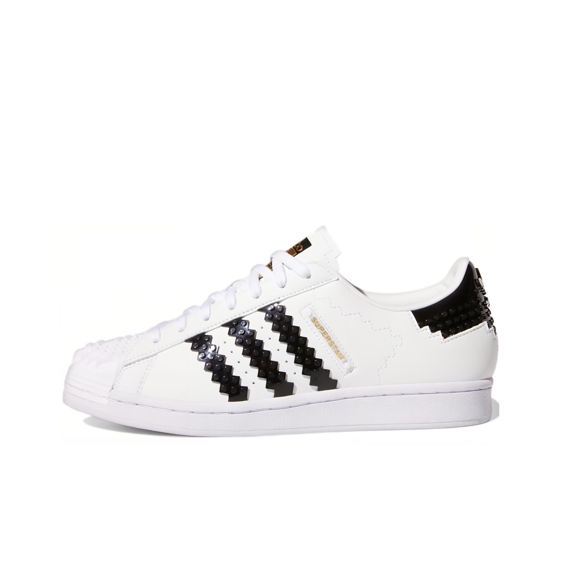 Adidas Originals x LEGO SUPERS - Adidas Shoes Superstar บทวิจารณ์และราคา