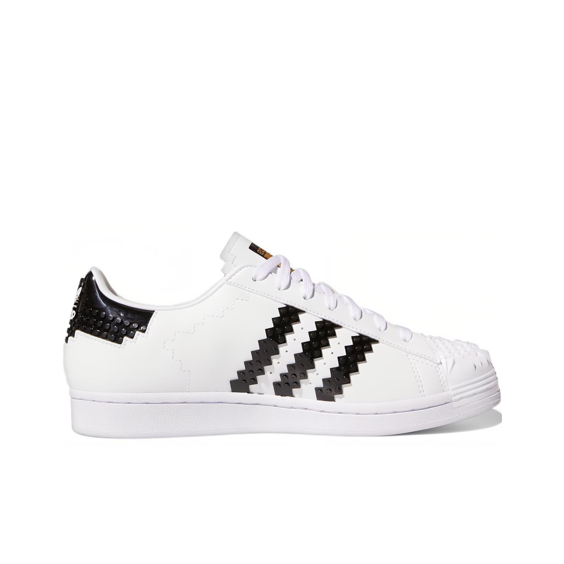 Adidas Originals x LEGO SUPERS - Adidas Shoes Superstar บทวิจารณ์และราคา